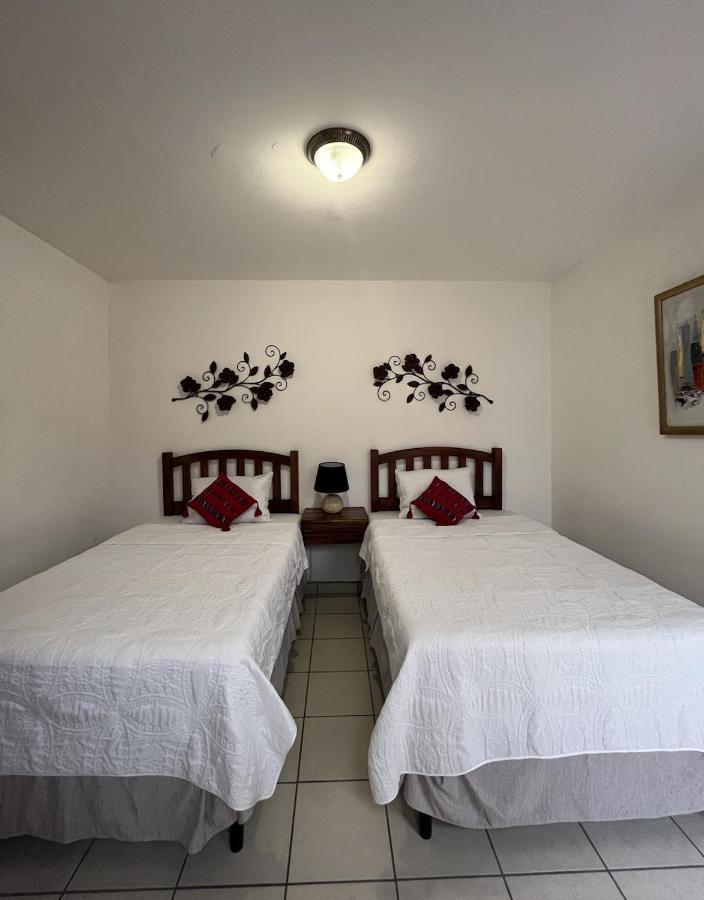 Nico Hotel Antigua Buitenkant foto